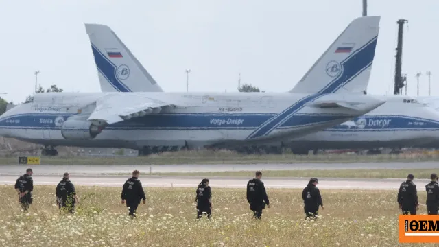 Αεροδρόμιο Λειψίας Χάλε με ουκρανικά αεροσκάφη Antonov