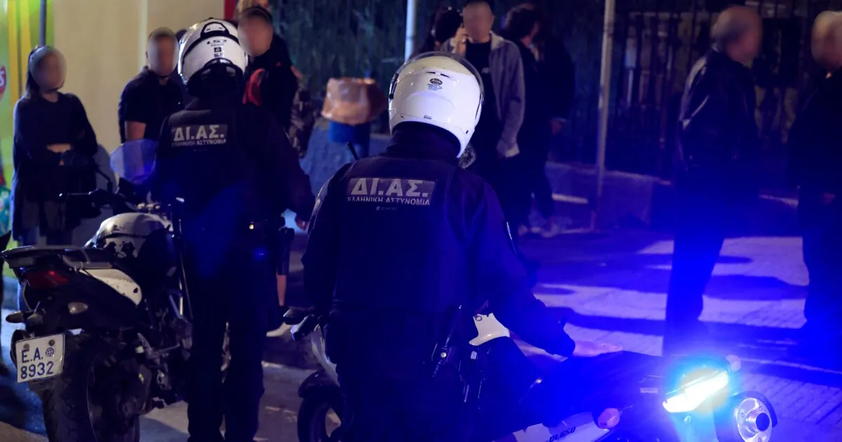 Τροχαίο ατύχημα στην πλατεία Κολιάτσου Αθήνα