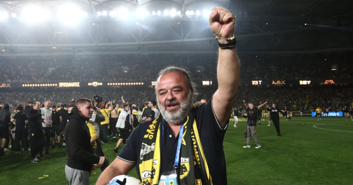 Ο Μάριος Ηλιόπουλος στα εγκαίνια παιδικής χαράς στην Κηφισιά