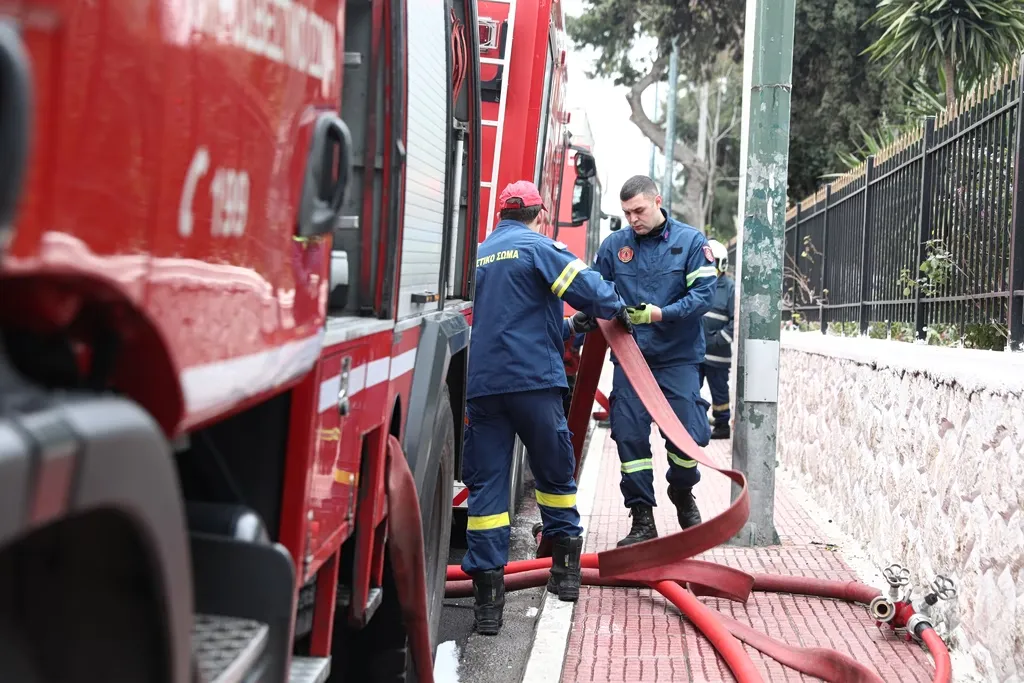 Έγγραφα ενοικίου και χρήματα για επιστροφή ενοικίου