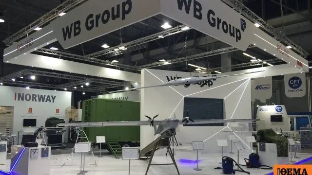 Πυροσβεστικό όχημα έξω από εργοστάσιο drones στην Πολωνία
