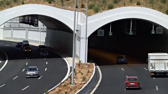 Διακοπή κυκλοφορίας στην Αττική Οδό λόγω τροχαίου