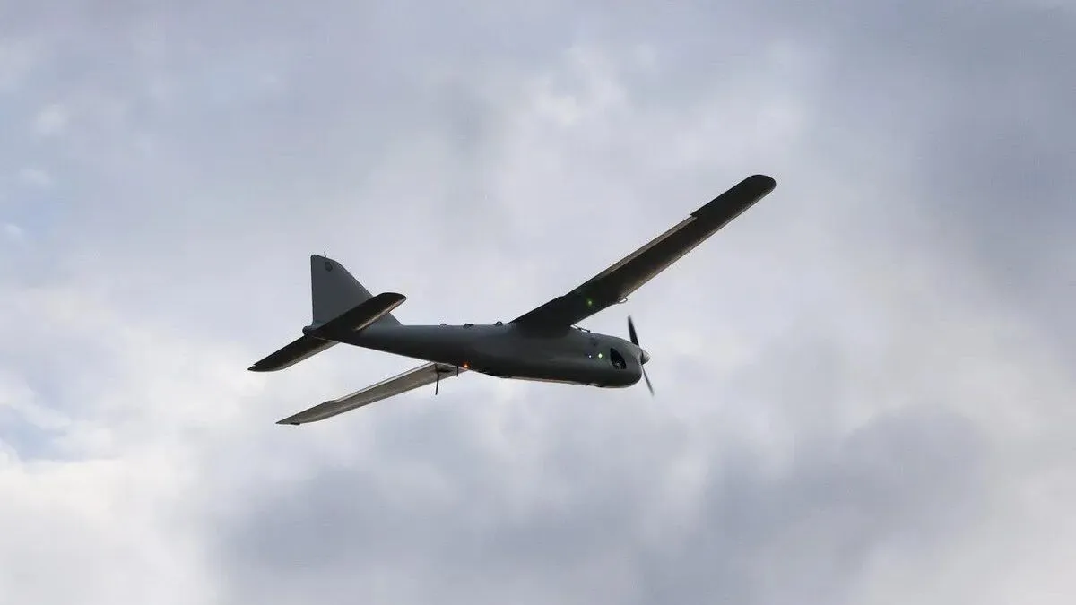 Στρατιωτικοί ανασύρουν ρωσικό drone από τη Βαλτική Θάλασσα