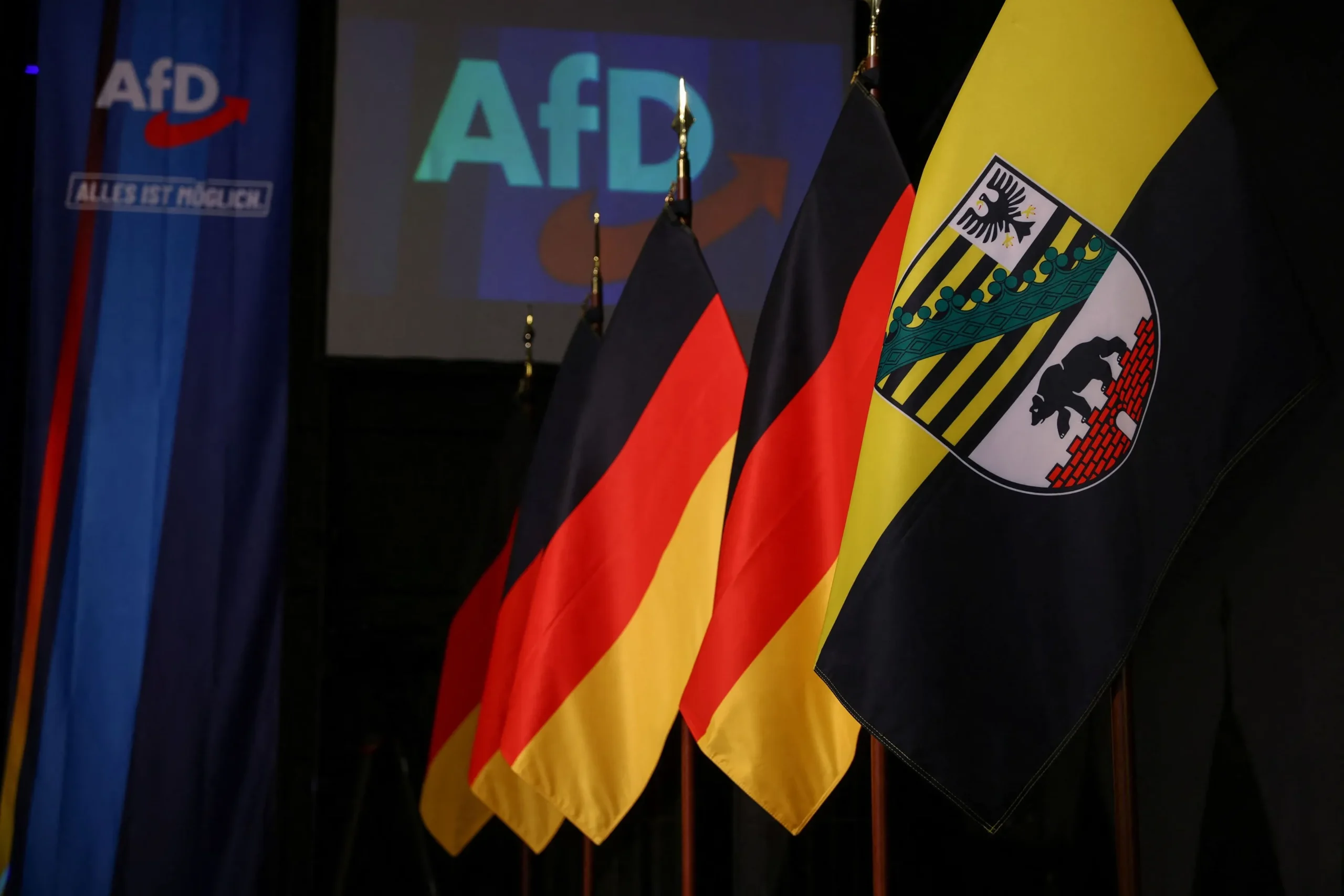 Η Αλίς Βάιντελ πανηγυρίζει τη νίκη της AfD στη Γερμανία