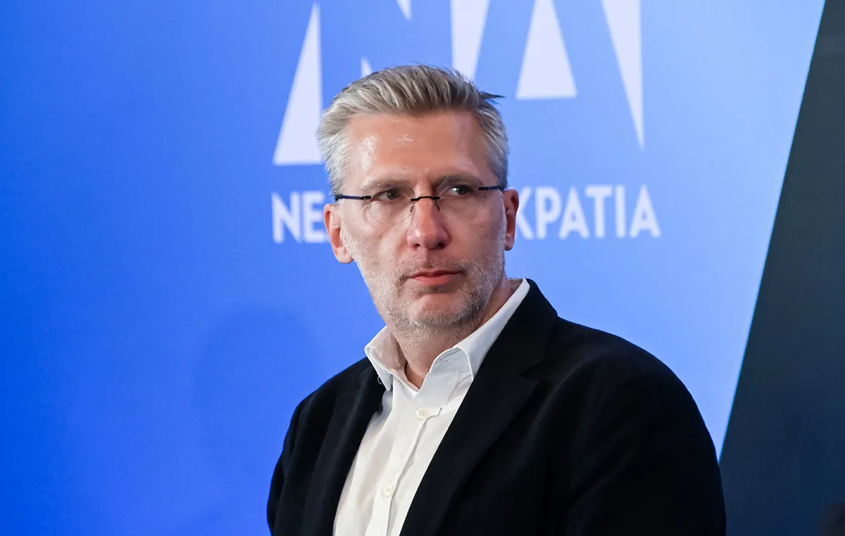 Ο υπουργός Επικρατείας Άκης Σκέρτσος σε δηλώσεις
