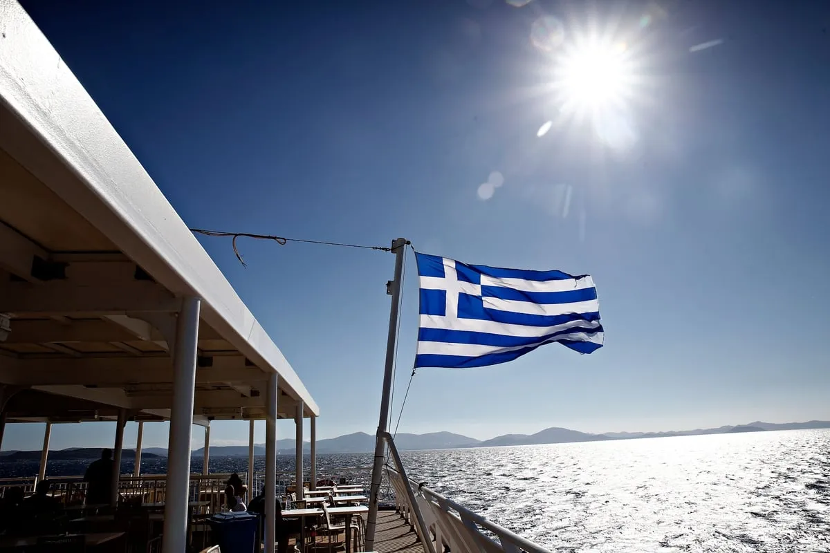 Πλοίο ακτοπλοΐας για μετακίνηση αναπληρωτών εκπαιδευτικών
