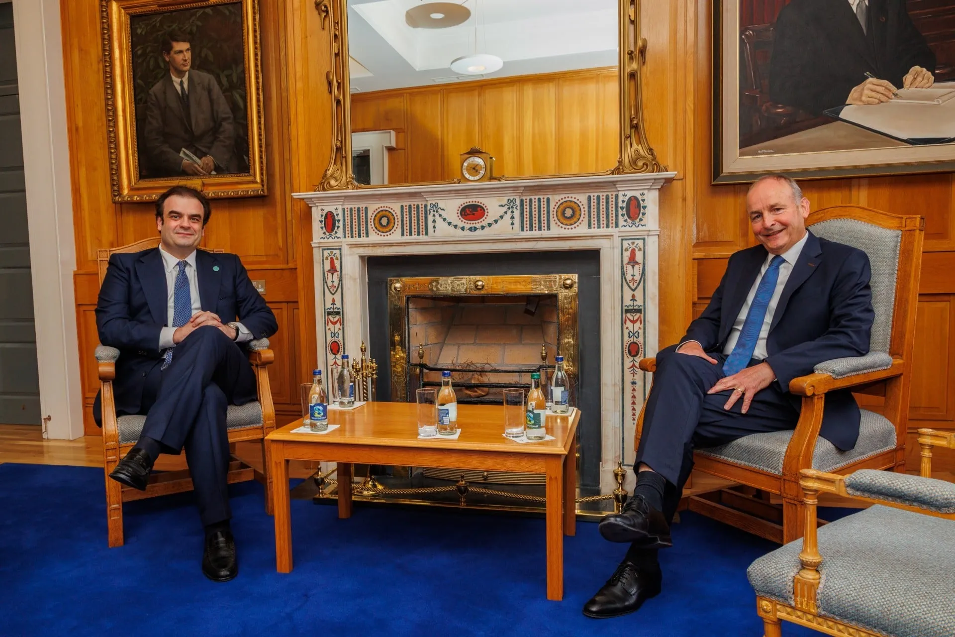Ο Πιερρακάκης συναντά τον πρωθυπουργό της Ιρλανδίας
