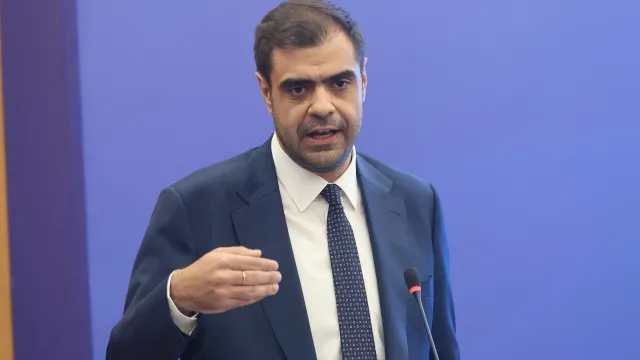 Ο Μαρινάκης κατά Ανδρουλάκη για την ομιλία στη ΔΕΘ