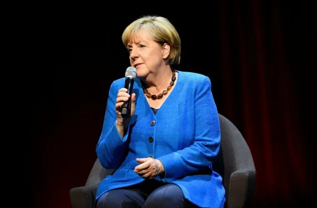 Η Άνγκελα Μέρκελ σχολιάζει τη νίκη του AfD