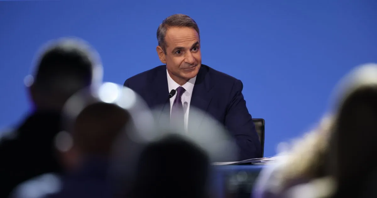Ο Μητσοτάκης στη ΔΕΘ αποκλείει 13η σύνταξη και μισθό