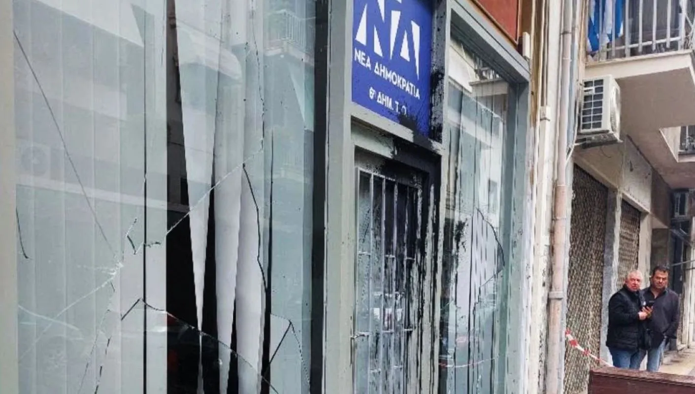 Φθορές στα γραφεία της Νέας Δημοκρατίας στην Κυψέλη