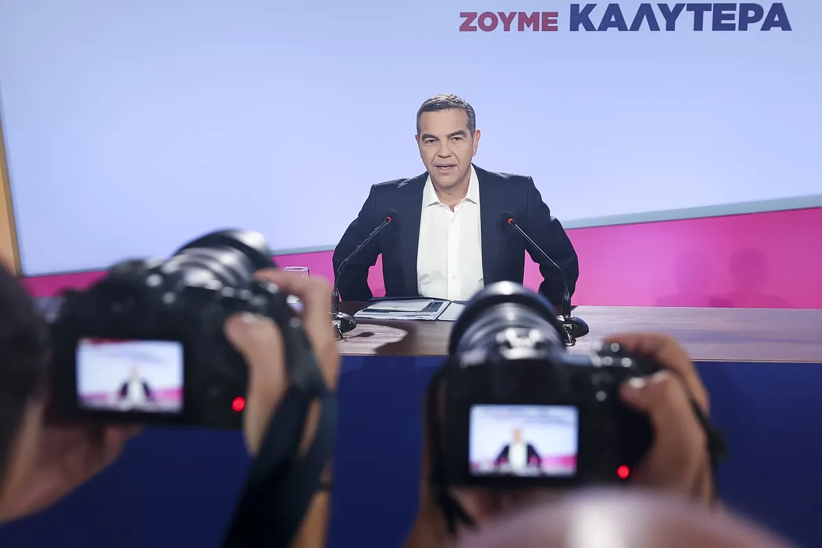 Ο Αλέξης Τσίπρας μιλά σε συνέντευξη Τύπου στη ΔΕΘ