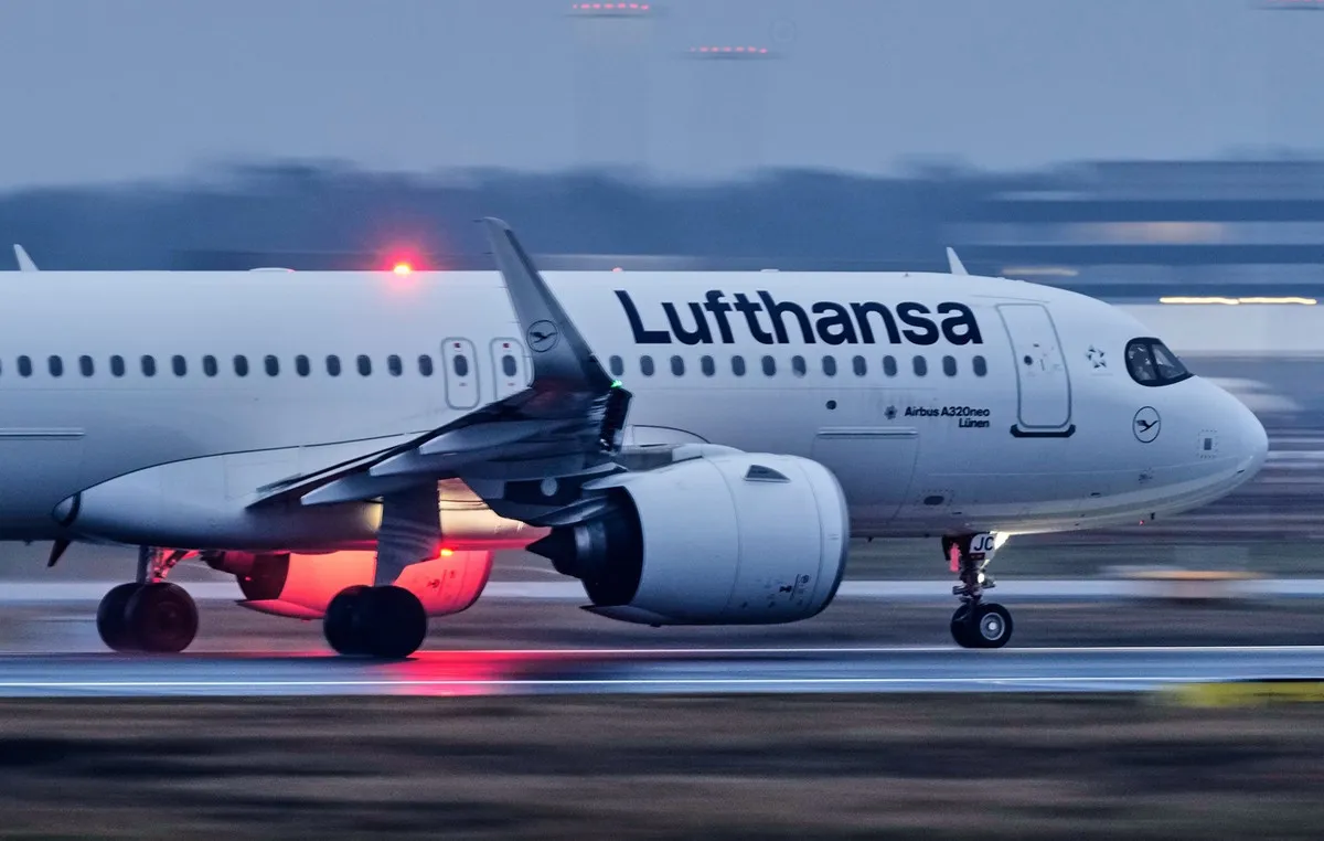 Αεροσκάφος Lufthansa Airbus A321 σε αναγκαστική προσγείωση