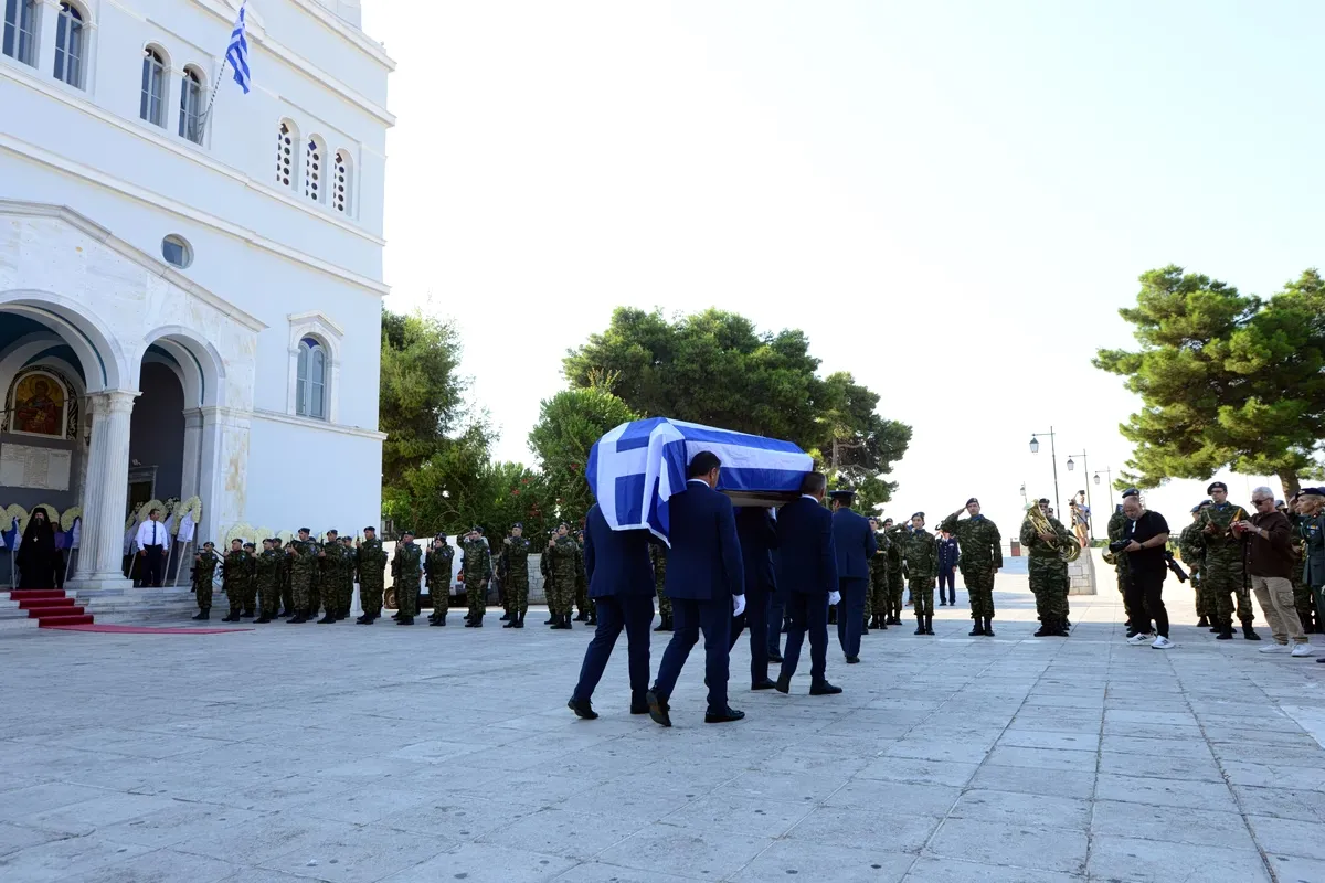 Κηδεία επισμηναγού Γιάννη Μπλέσια στον Πύργο