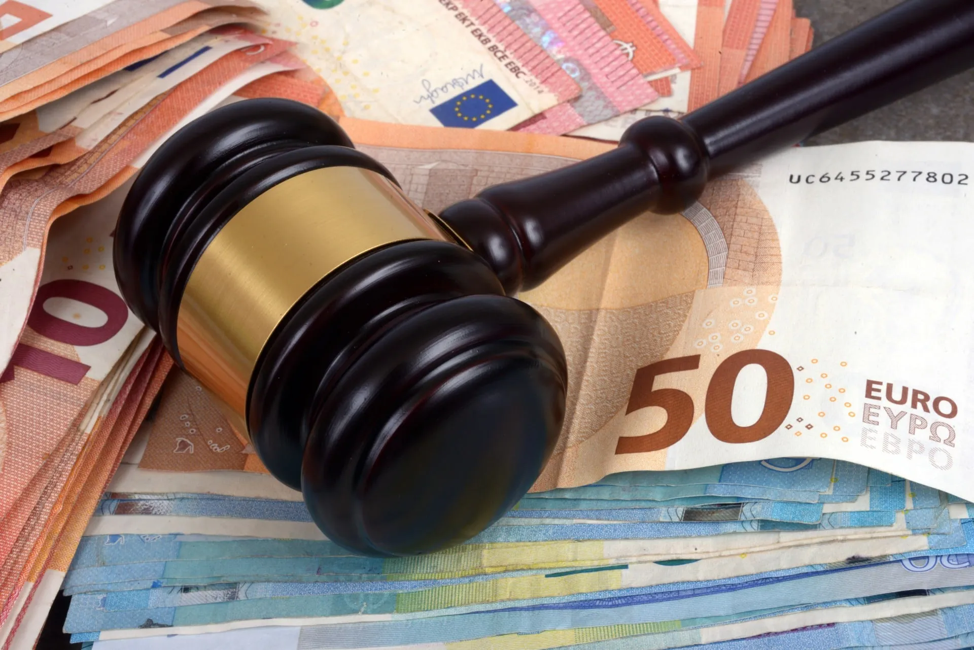 Ο Αλέξης Τσίπρας ανακοινώνει την πατριωτική εισφορά στη Θεσσαλονίκη