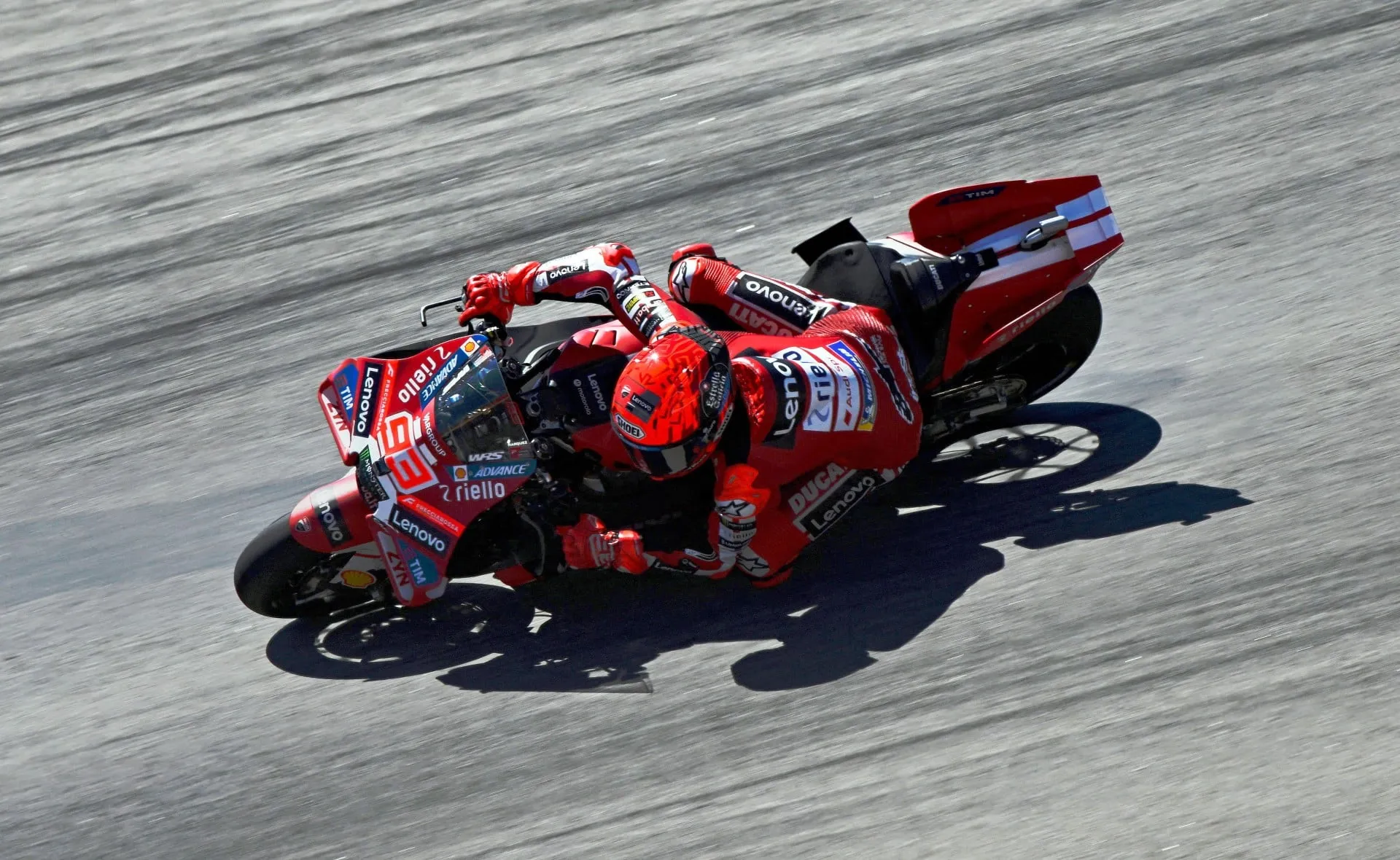 Η Ducati και το λογότυπο της Volkswagen