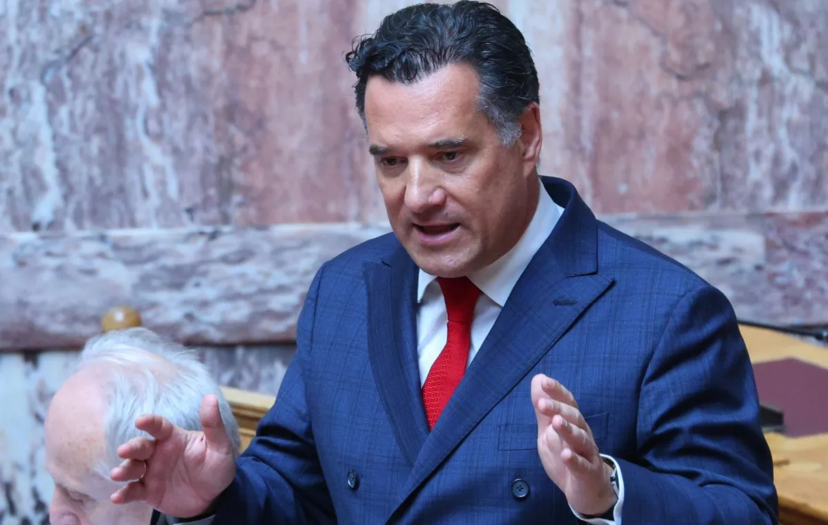 Ο Άδωνις Γεωργιάδης μιλά σε ραδιοφωνική συνέντευξη