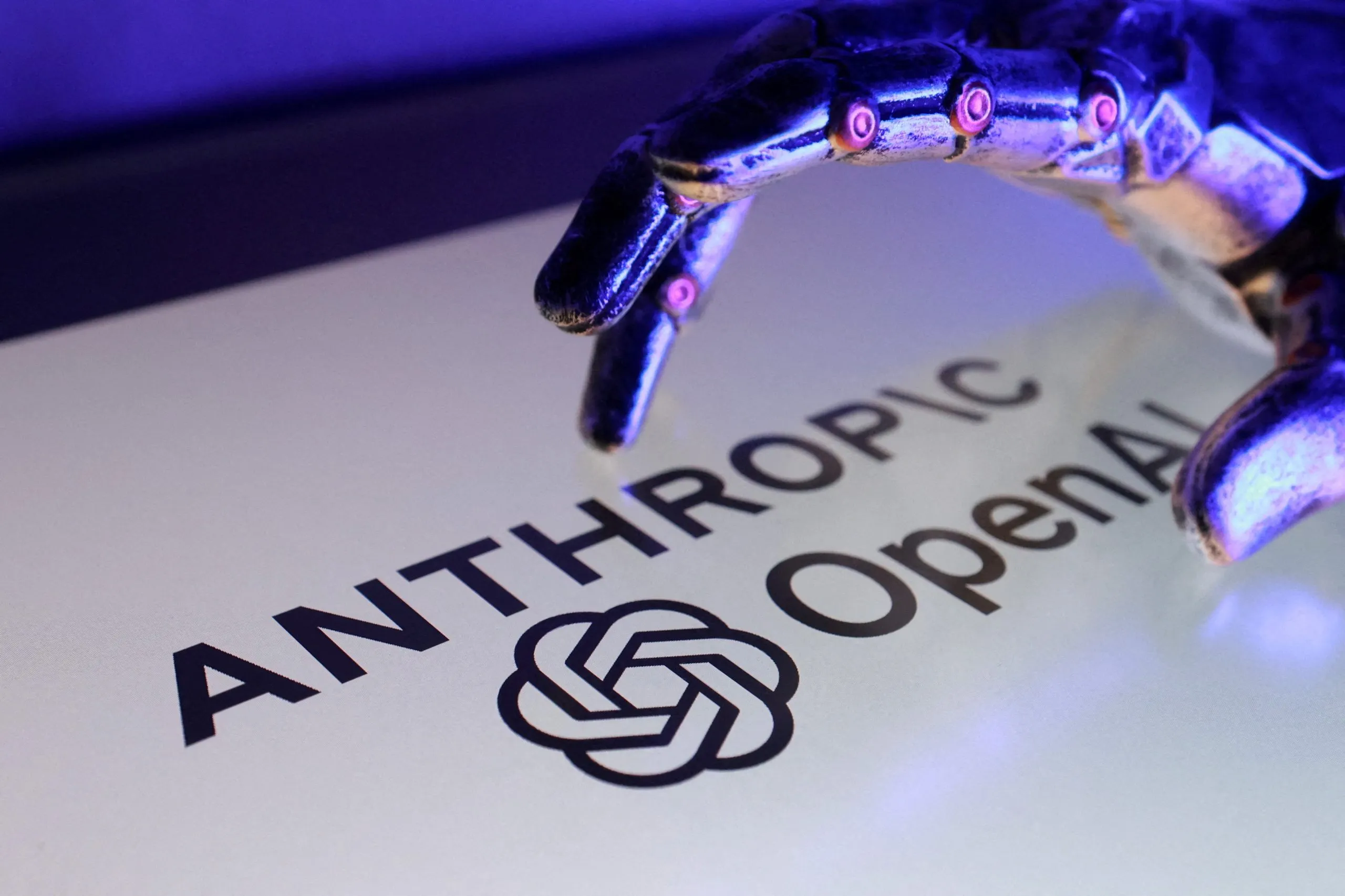 Η Anthropic αποκαλύπτει επιχείρηση των Εμιράτων στον ΟΗΕ