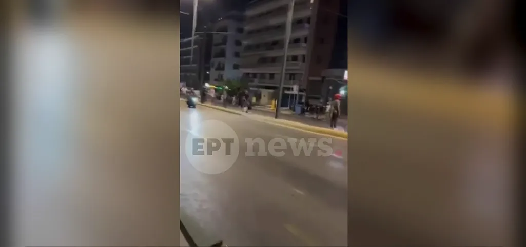 Σημείο τροχαίου δυστυχήματος στη Λεωφόρο Αλεξάνδρας με δύο μοτοσικλέτες