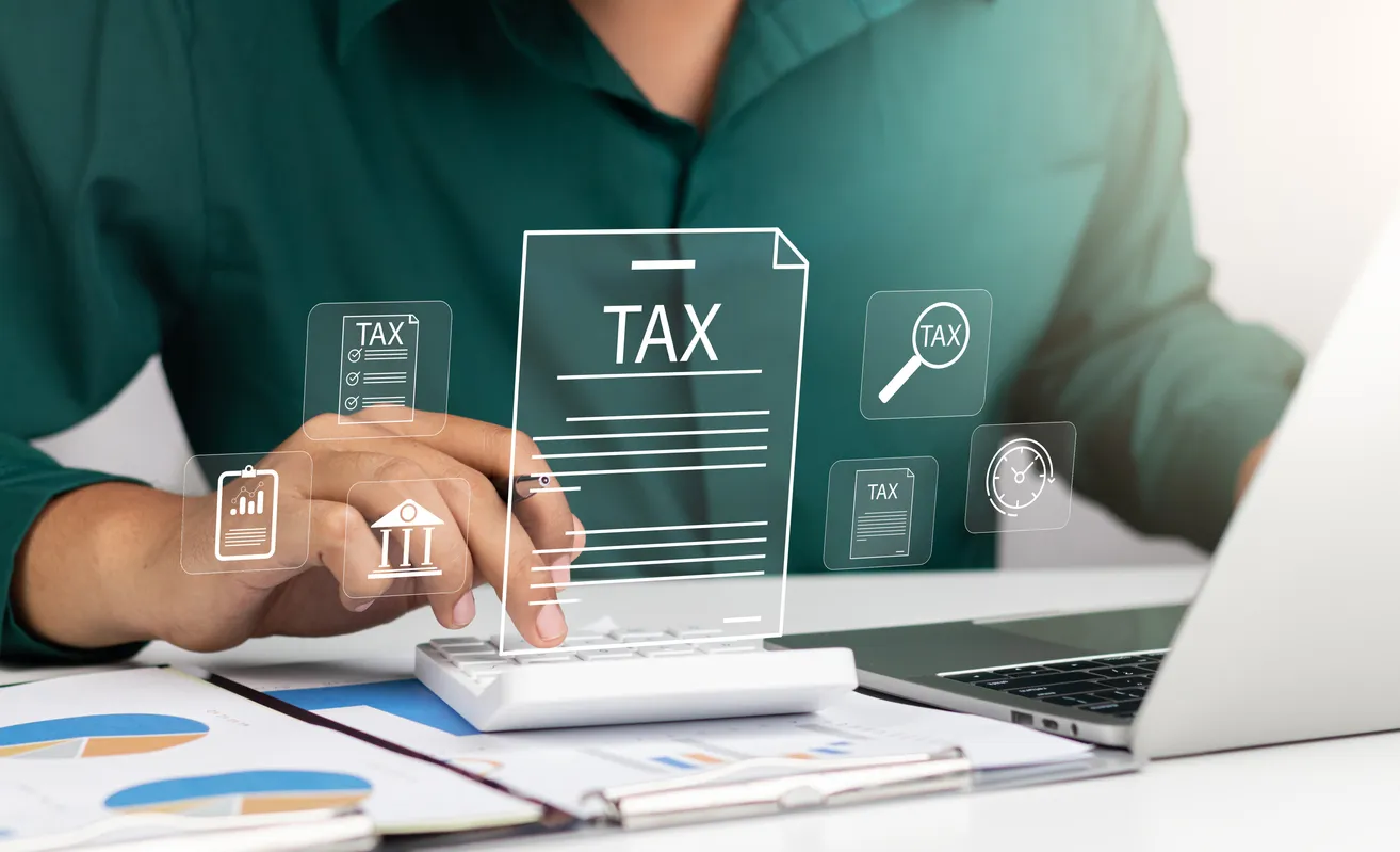 Η ΔΕΘ μειώνει το τεκμαρτό εισόδημα σε 155.000 επαγγελματίες