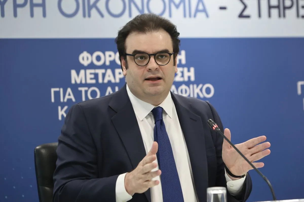 Ο Πιερρακάκης παρουσιάζει 30 επενδυτικές ευκαιρίες