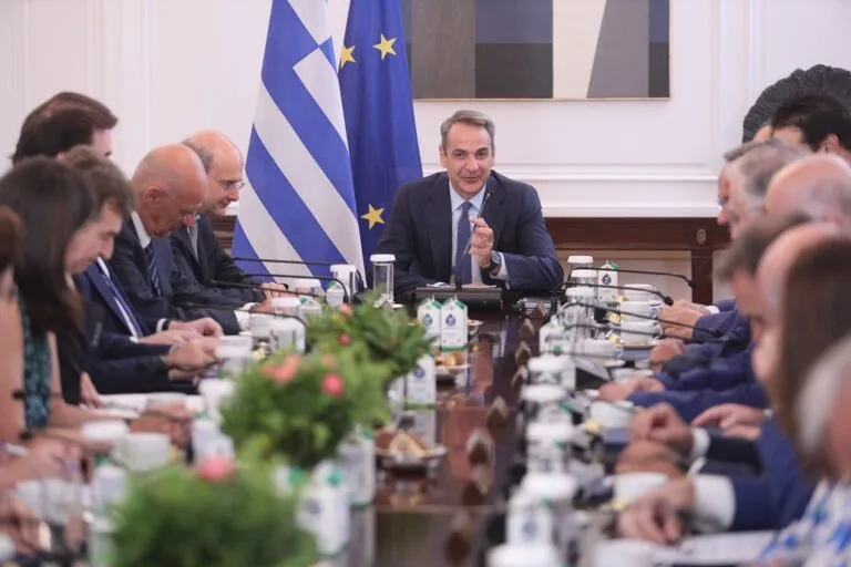 Υπουργικό Συμβούλιο συζητά επιδότηση πετρελαίου κίνησης