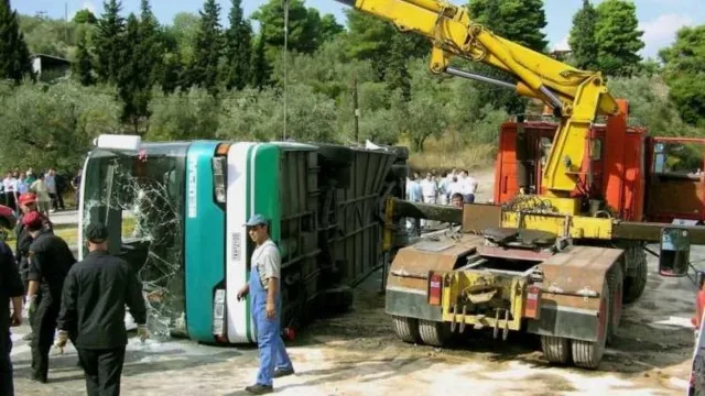 Μνημείο για τα θύματα στο Πέταλο του Μαλιακού