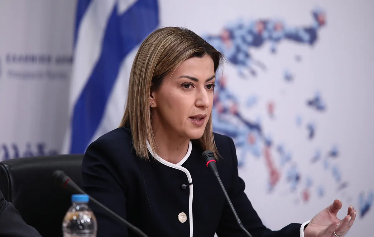 Η Αγαπηδάκη παρουσιάζει νέα προγράμματα πρόληψης υγείας