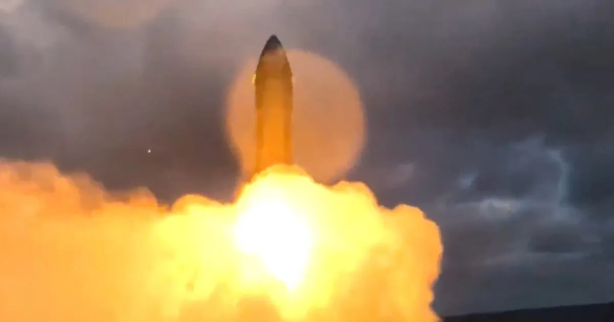 Ο πύραυλος Starship της SpaceX σε τροχιά γύρω από τη Γη