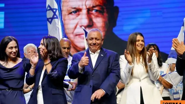 Ο Γκάντι Άιζενκοτ σε προεκλογική συγκέντρωση στο Ισραήλ
