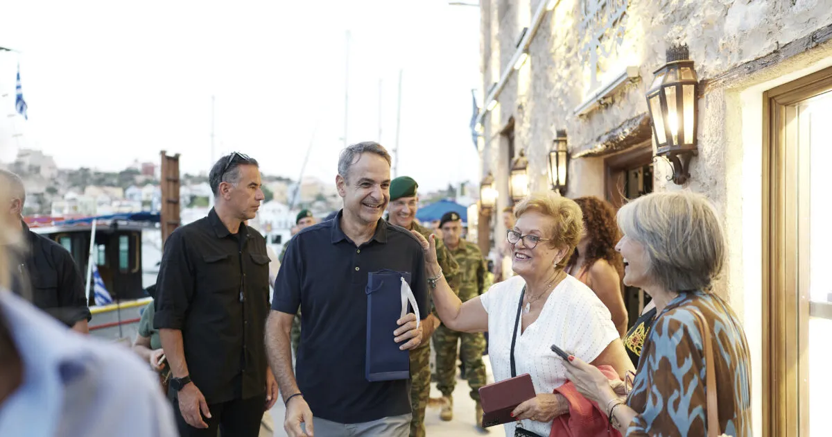 Ο Μητσοτάκης στο Καστελλόριζο στέλνει μήνυμα στην Άγκυρα