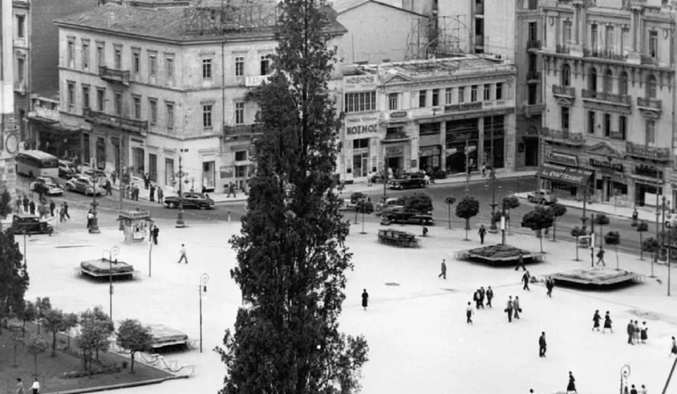 Ο Μάριους Μουαντιλμαντζί με τη φανέλα του Ολυμπιακού