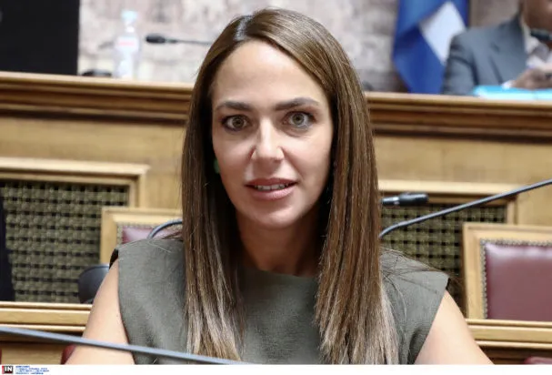 Η υπουργός Δόμνα Μιχαηλίδου σε συνέντευξη για το δημογραφικό