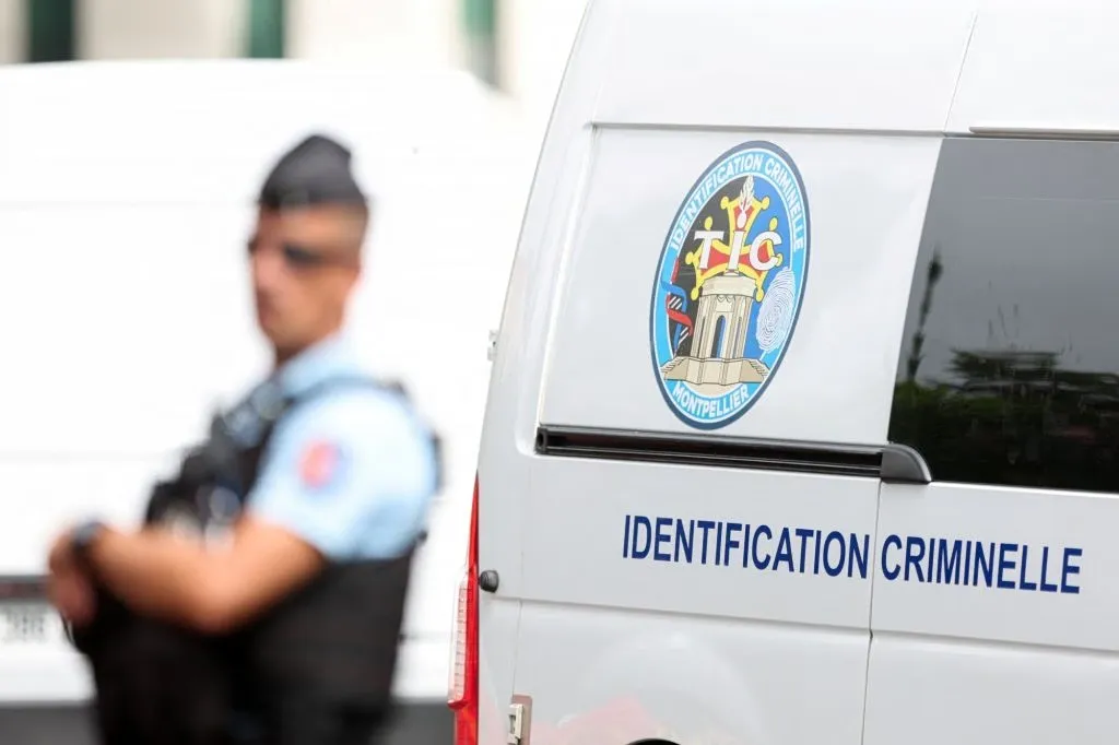 Τρία παιδιά έξω από νοσοκομείο Πρέβεζας