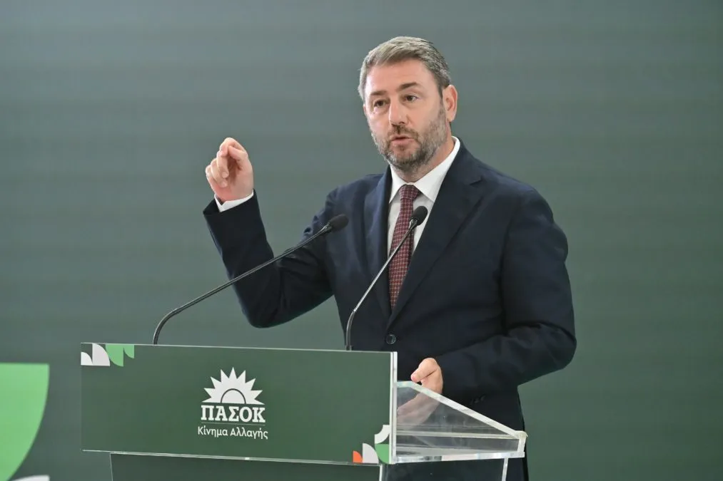 Ο Νίκος Ανδρουλάκης μιλά για ακρίβεια στα καύσιμα