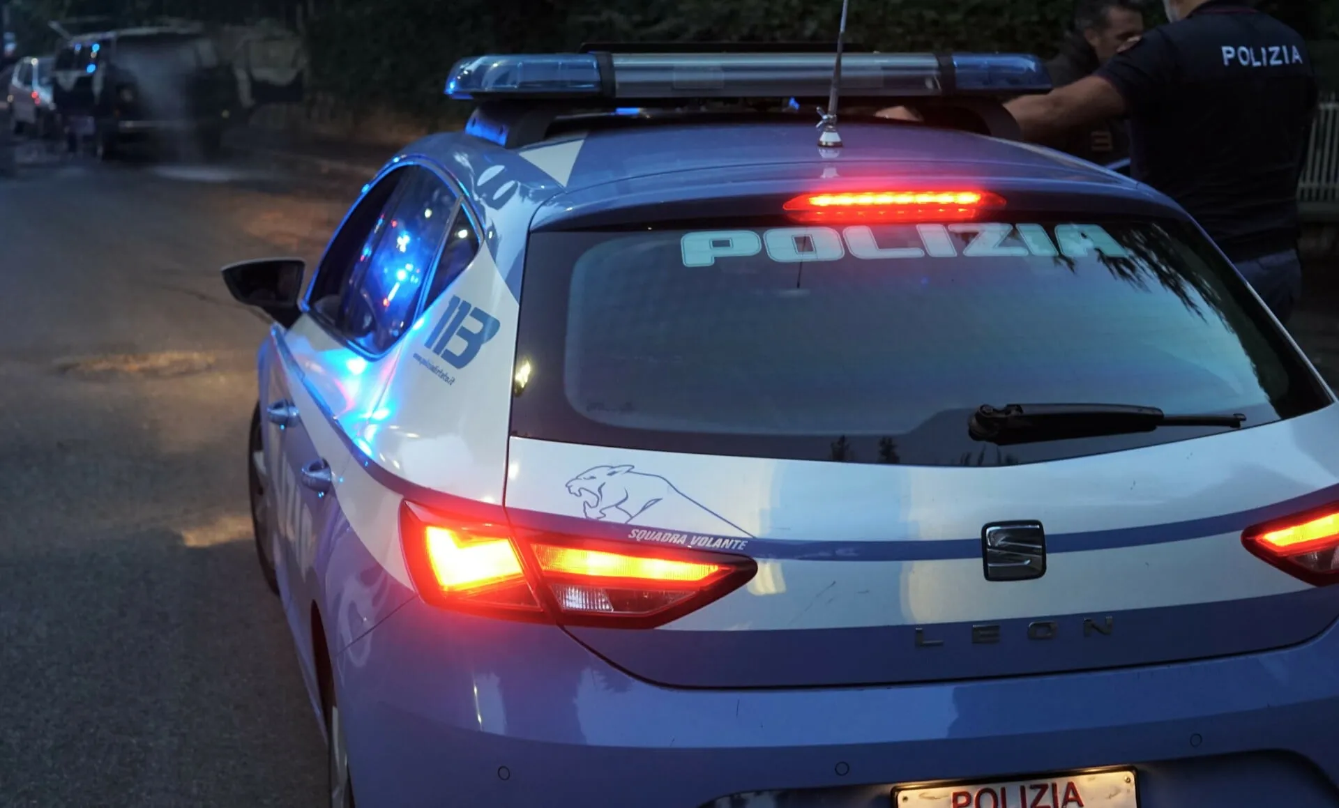 Αστυνομικοί έξω από διαμέρισμα στην Πιετραλάτα της Ρώμης