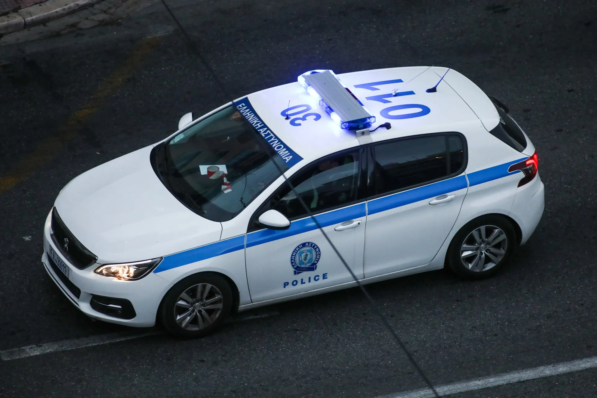 Αστυνομικό αυτοκίνητο στην Καλαμάτα μετά τη σύλληψη