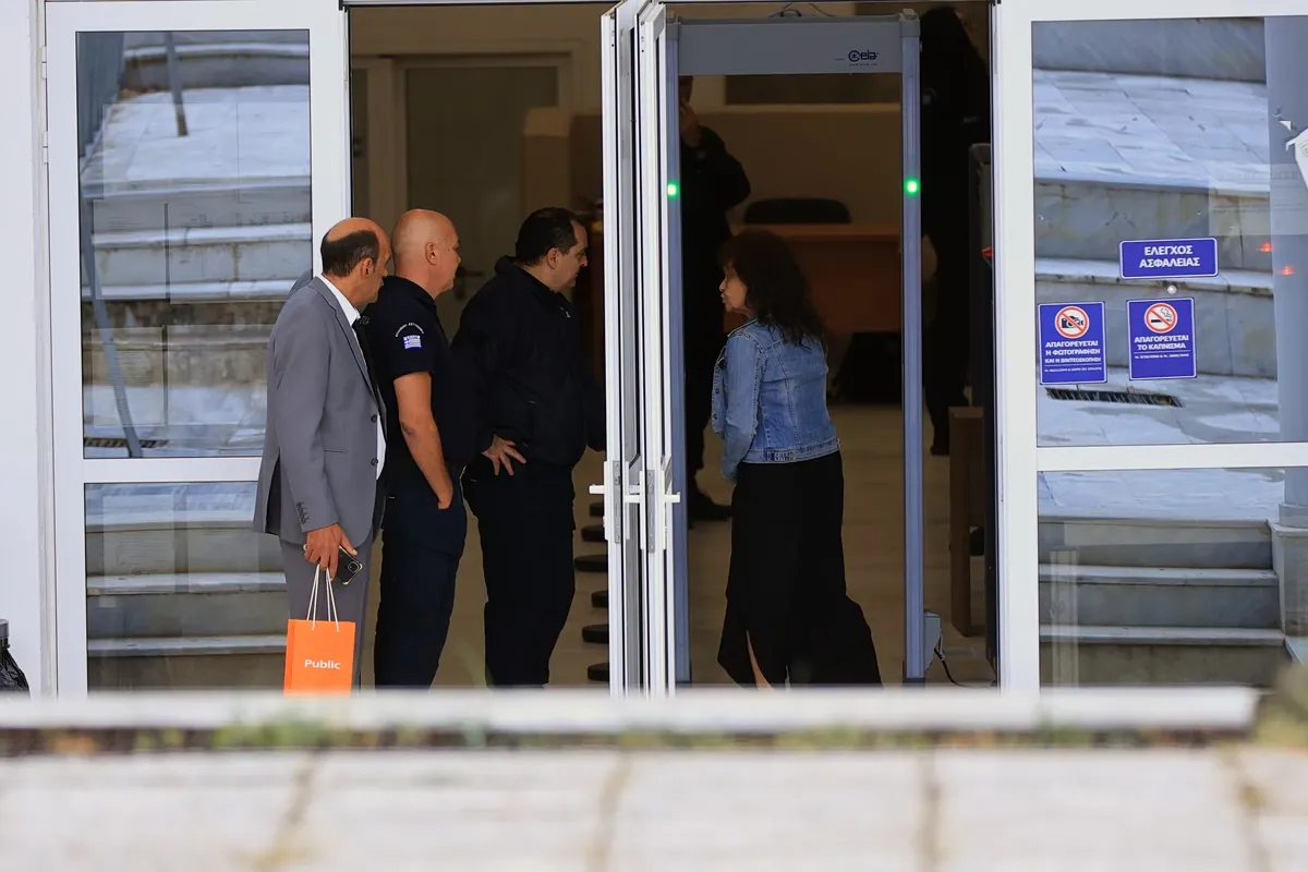 Ο υπουργός Υγείας Άδωνις Γεωργιάδης σε τηλεοπτική συνέντευξη