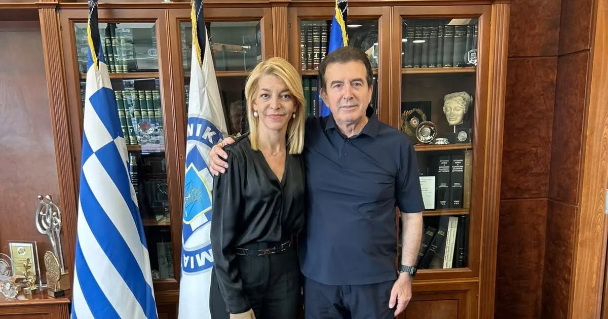 Αφροδίτη Νέστορα και Μιχάλης Χρυσοχοΐδης σε συνάντηση