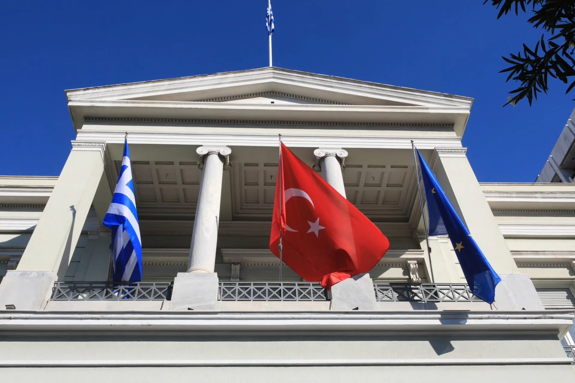 Ελληνικό ΥΠΕΞ απαντά στον Τούρκο υπουργό Φιντάν για τα νησιά