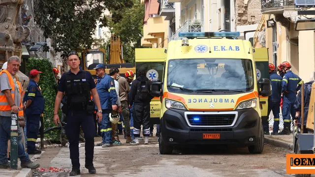 Κατεστραμμένο κτίριο μετά την έκρηξη στην Πλάκα