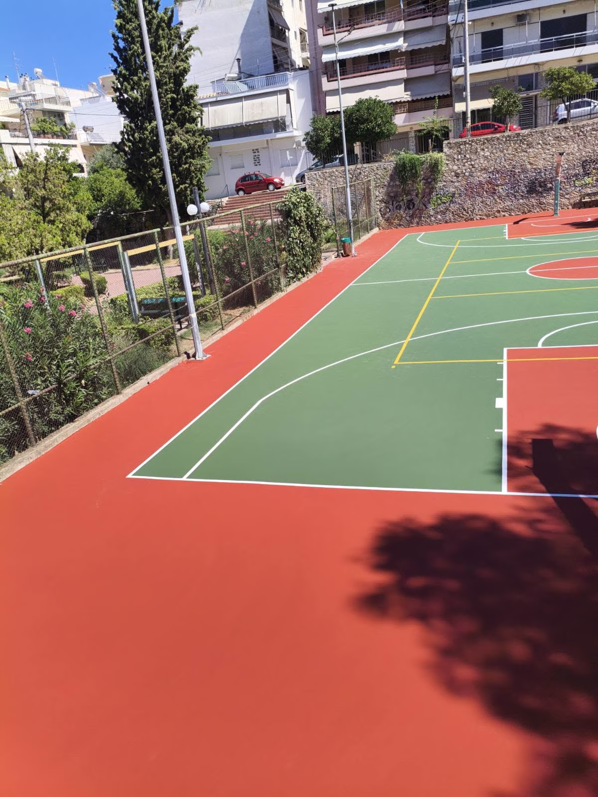 Ο Άντι Μπέρναμ και ο Ντόναλντ Τραμπ σε συνάντηση