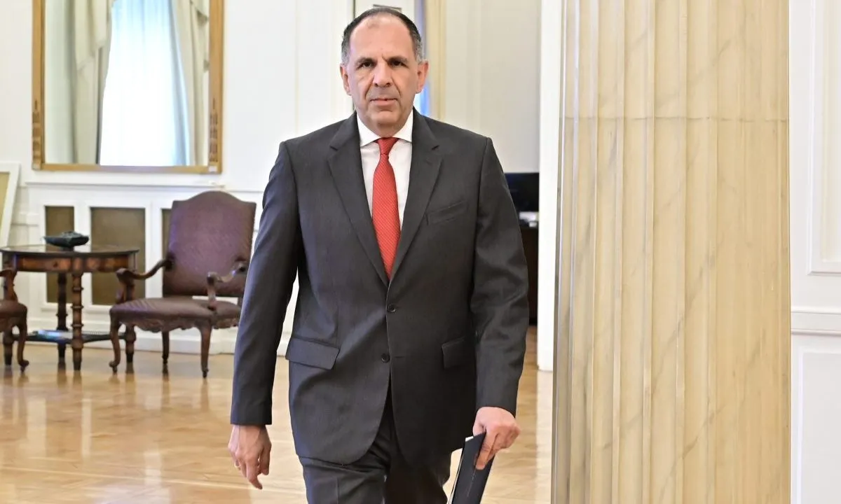 Ο Γεραπετρίτης σε συνέντευξη για τη διασύνδεση Κύπρου