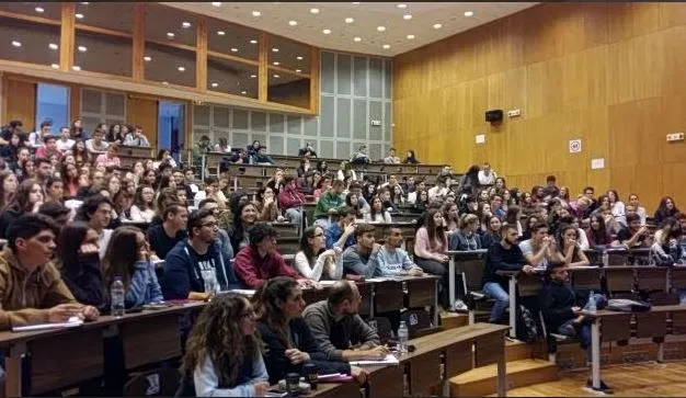 Ο Μαρινάκης: «Πολιτική εξαπάτηση» η κοστολόγηση Τσίπρα
