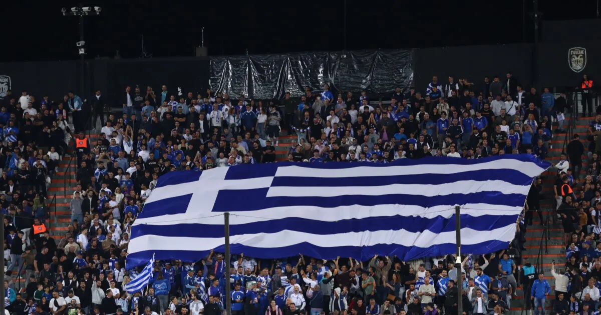 Φίλαθλοι στην Τούμπα πριν το Ελλάδα Γερμανία