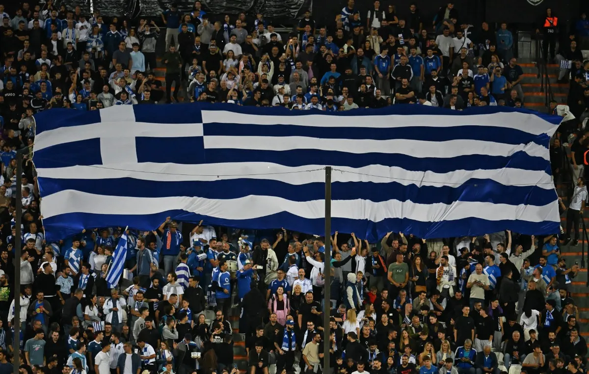 Φίλαθλοι στην Τούμπα πριν τον αγώνα Ελλάδα Γερμανία