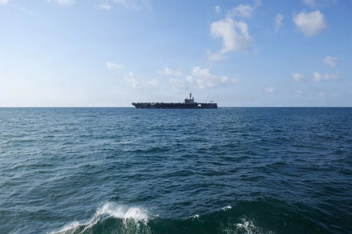 Αεροπλανοφόρο USS George Bush στην Αραβική Θάλασσα κατά αποκλεισμού Ιράν