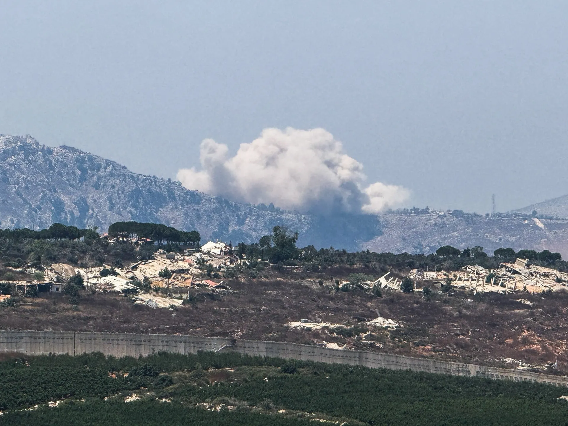 Ισραηλινά στρατιωτικά οχήματα στον νότιο Λίβανο