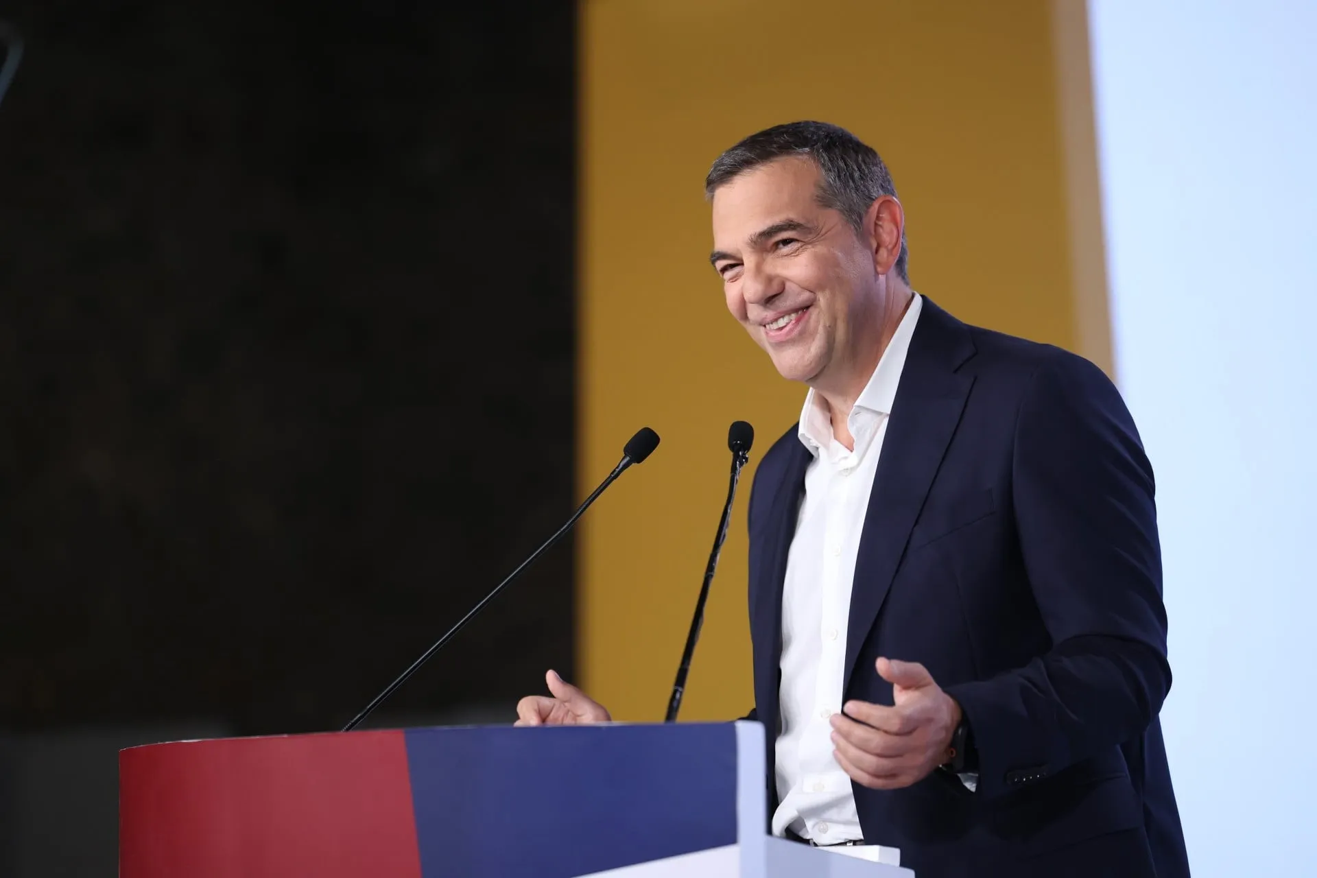 Αλέξης Τσίπρας μιλά σε εκδήλωση της ΕΛ.Α.Σ.