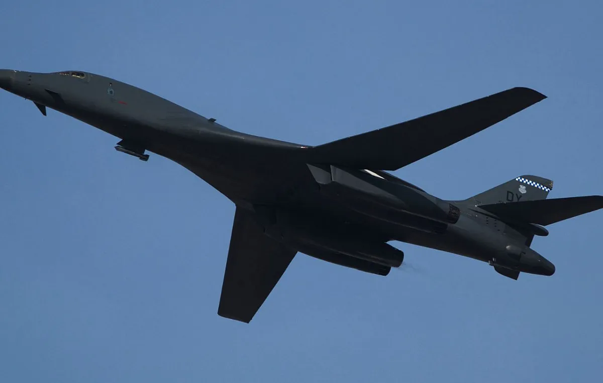 Αμερικανικό βομβαρδιστικό B-1 στη βάση Φέρφορντ της Βρετανίας